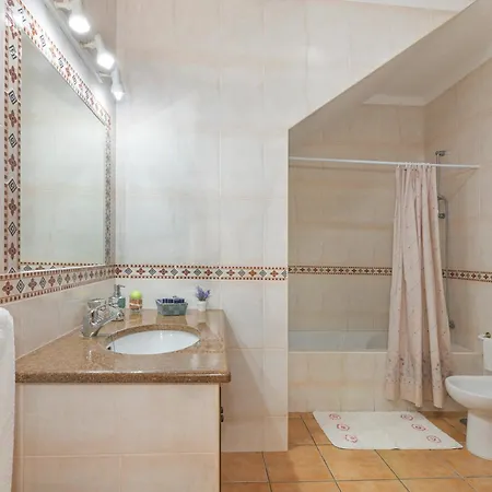Casa Da Primavera - Lagoa, Algarve 펜션 *